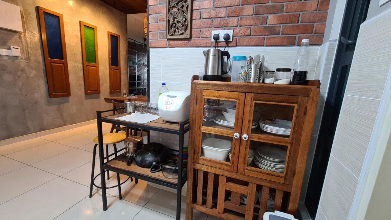 Rumah Kampong Bharu Near Klcc クアラルンプール エクステリア 写真